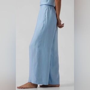 NWT Athleta Cool Calm Pant In Cool Powder Blue